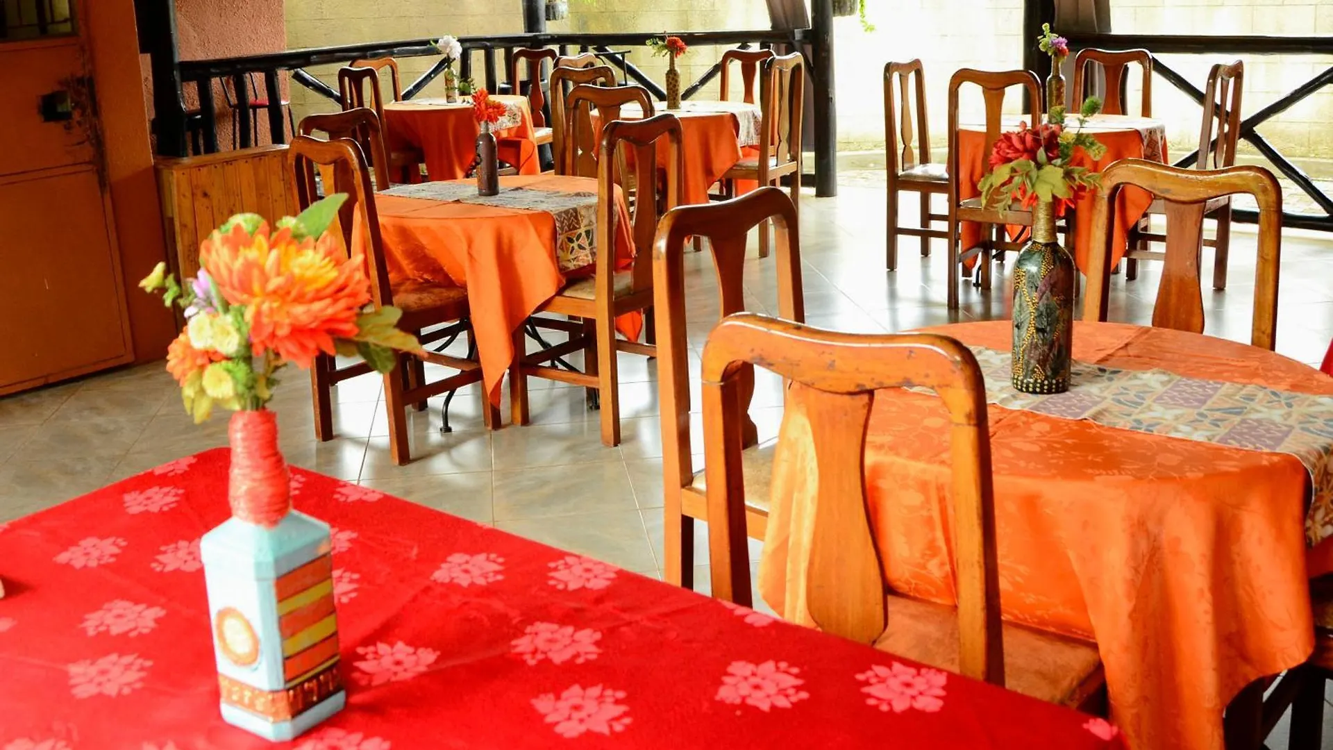 Alice Gardens And Campsite Entebbe 0*,  Uganda
